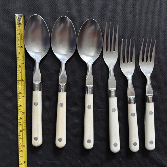 WF Washington Forge Mardi Gras Stainless Off White Plastic Handle flatware 6 pcs - Picture 12 of 13